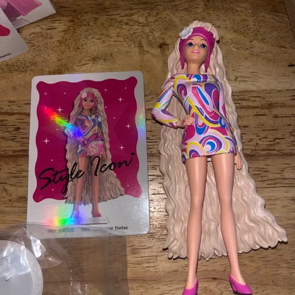 POP MART Barbie 
1992 "Totally Hair" Barbie doll - Picture 11 of 12